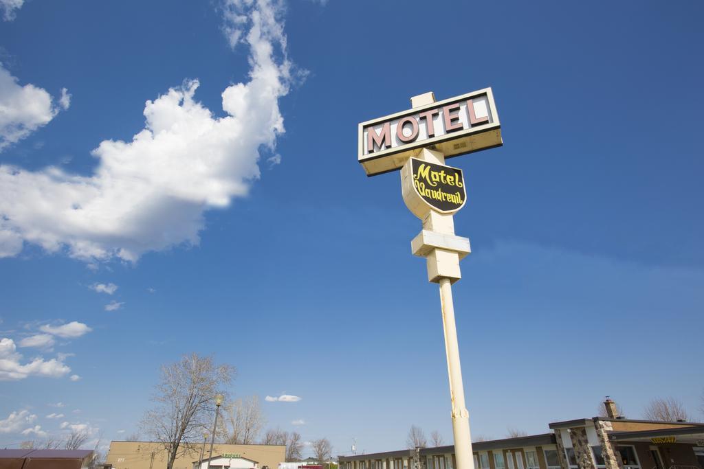 Motel Vaudreuil Esterno foto